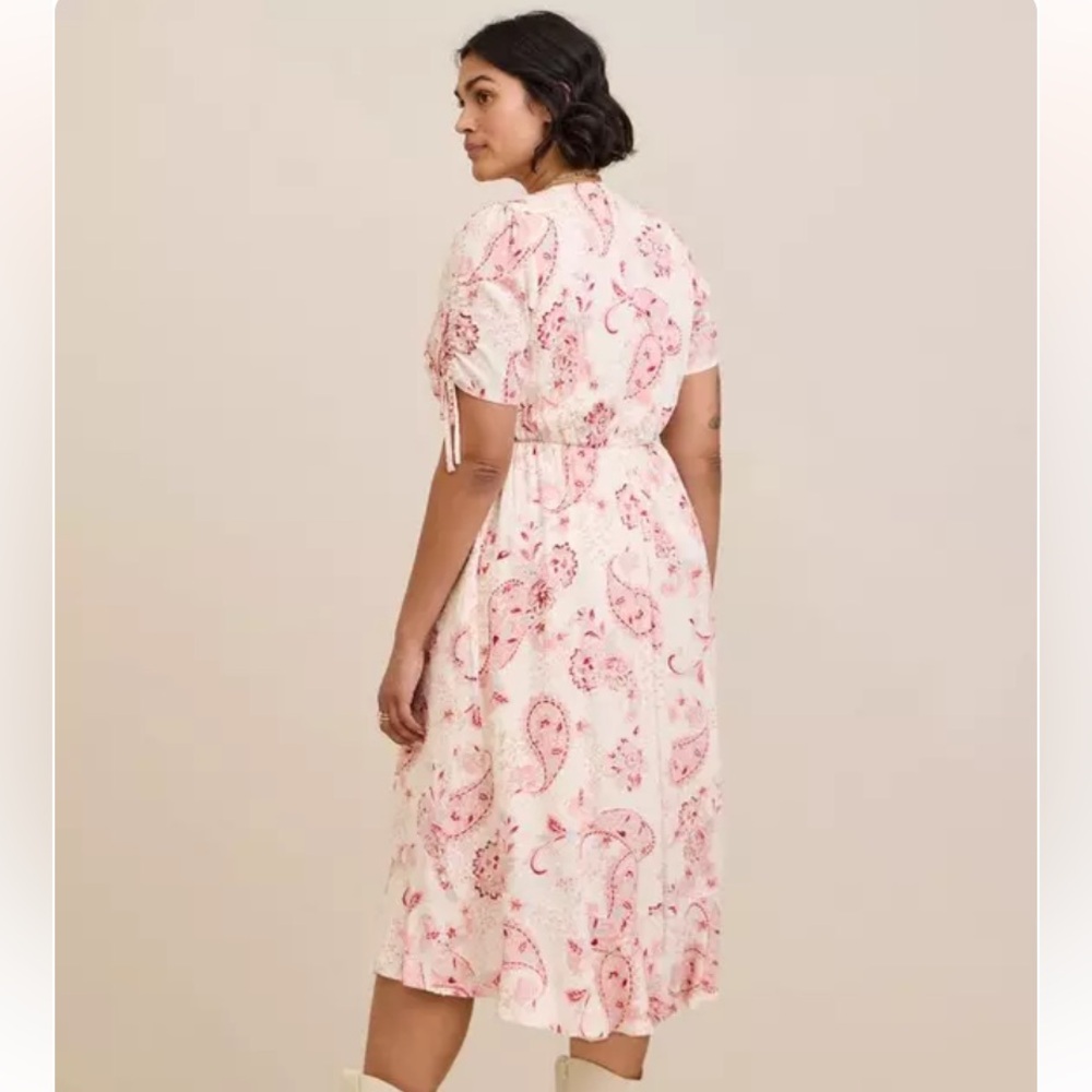 Torrid Midi Swiss Surplice Paisley Pink‎ Dress 3X - Picture 2 of 8